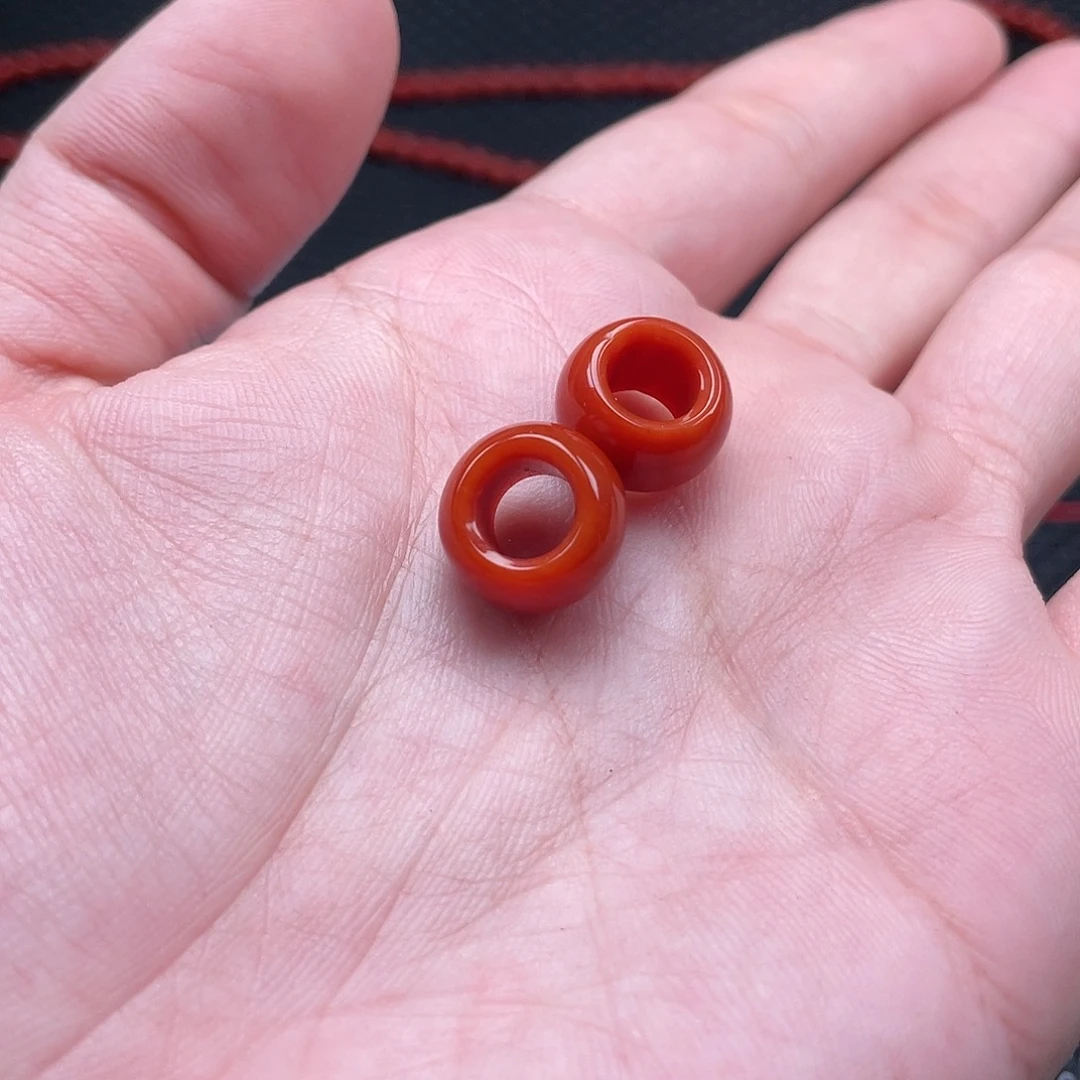 南红玛瑙4号 8*13柿子红跑环圈一组2颗未镶嵌