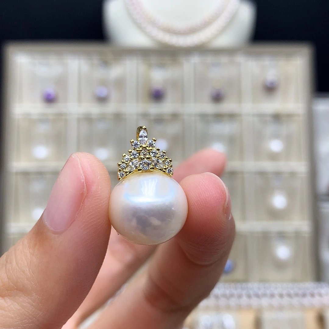 淡水珍珠颈饰合金