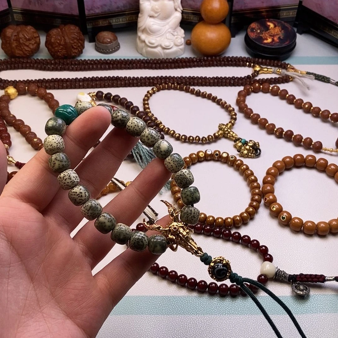 星月菩提吊坠。。。。。。。。。。。