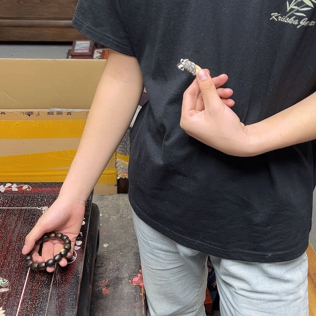 大叶紫檀（黑酸枝木类）