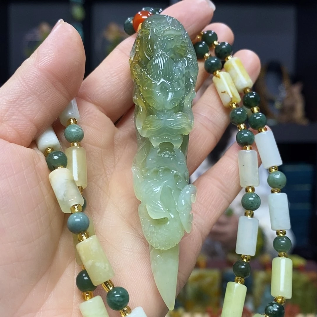 未镶嵌岫玉挂件吊坠