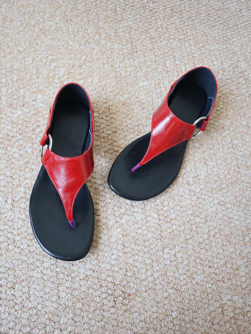 牛皮/2cm/高级松弛感休闲夏季新款真皮金属圈夹趾人字平底凉鞋女