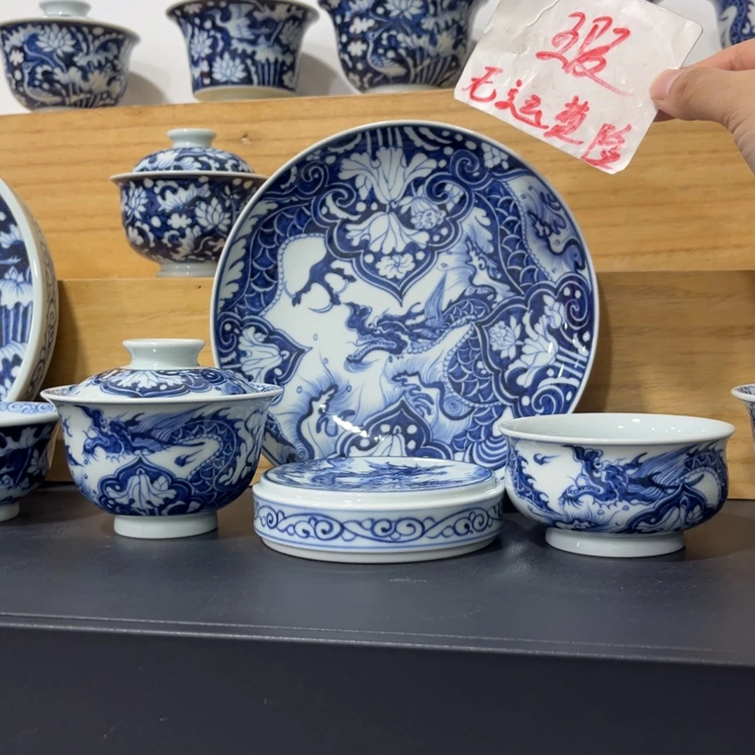 青花仿元穿花龙四件套