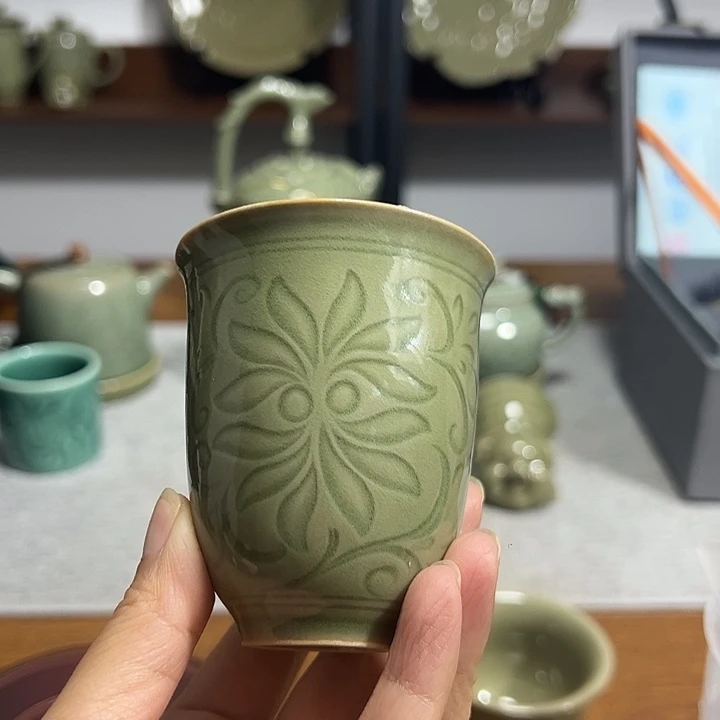 耀州窑青釉文香杯微微瑕1只