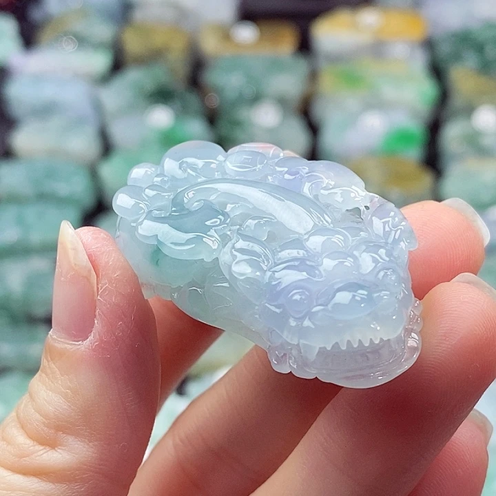 颈饰未镶嵌翡翠天然