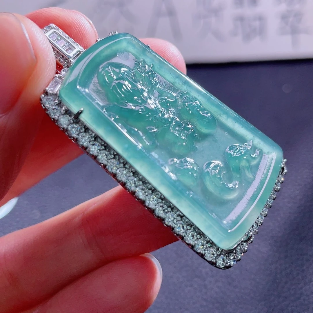 翡翠颈饰未镶嵌888888888