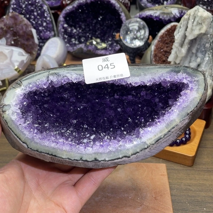 未镶嵌珠宝半成品水晶