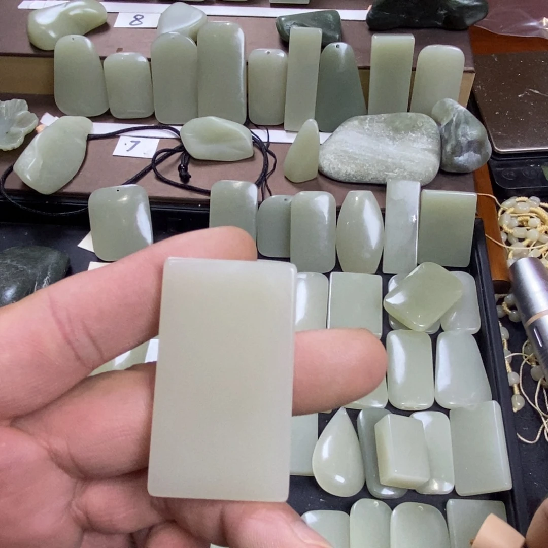 颈饰未镶嵌和田玉琉*04