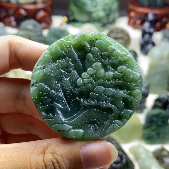 和田玉未镶嵌颈饰