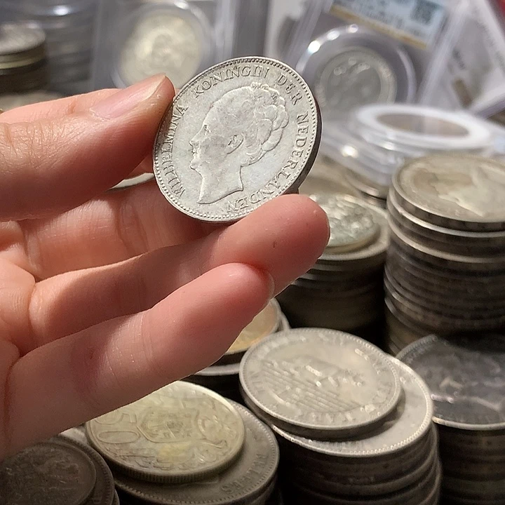勇***士普通金属币荷兰威廉敏娜银币