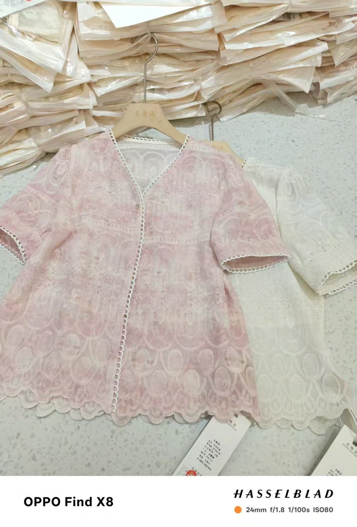 法式蕾丝边V领短袖衬衫刺绣花朵复古高腰短款小衫上衣