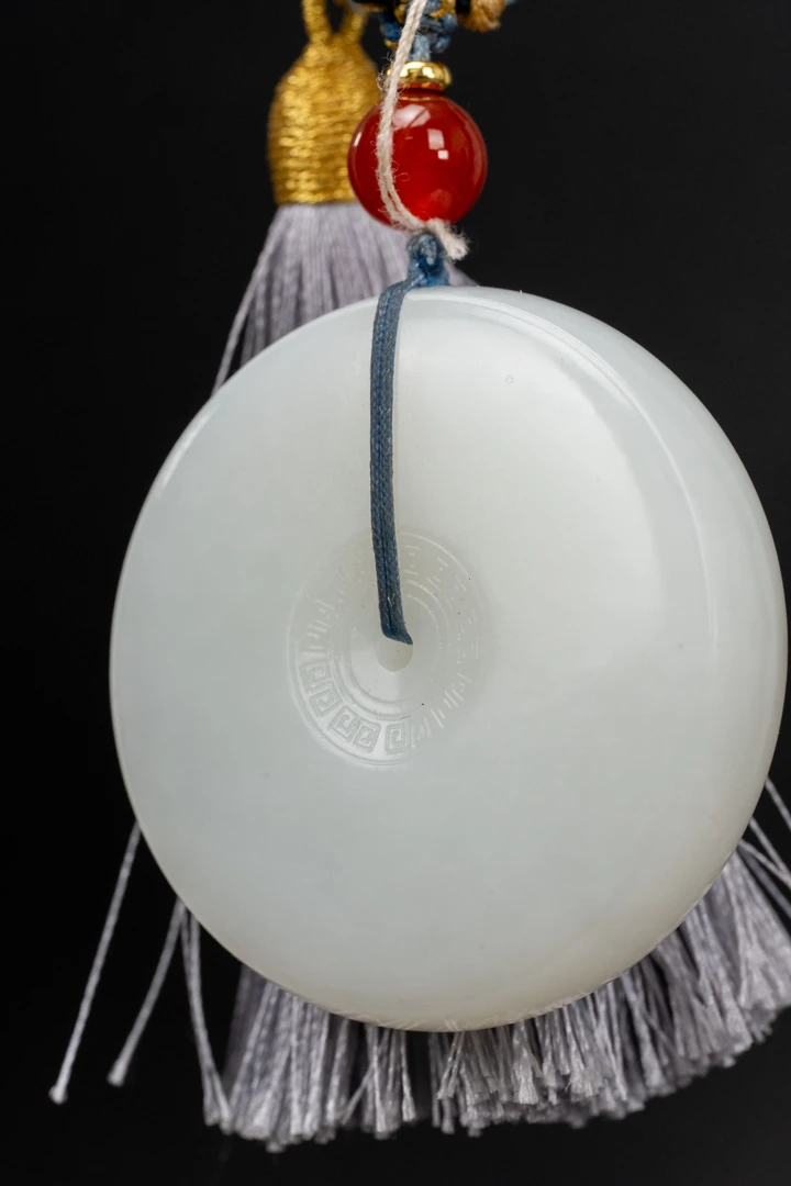 手工雕刻平安扣白玉挂件