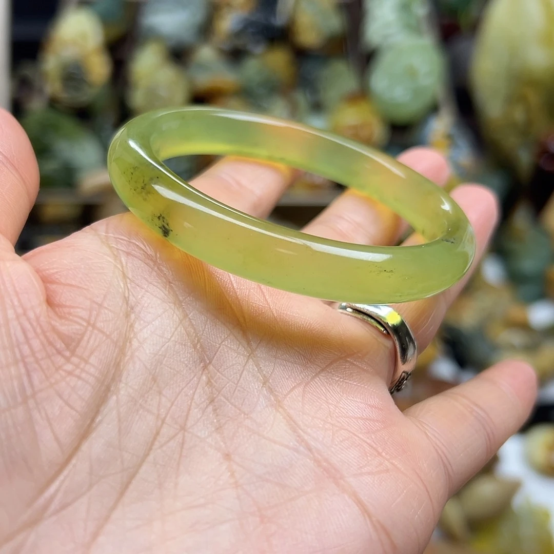 岫玉未镶嵌颈饰岫玉绿冰55