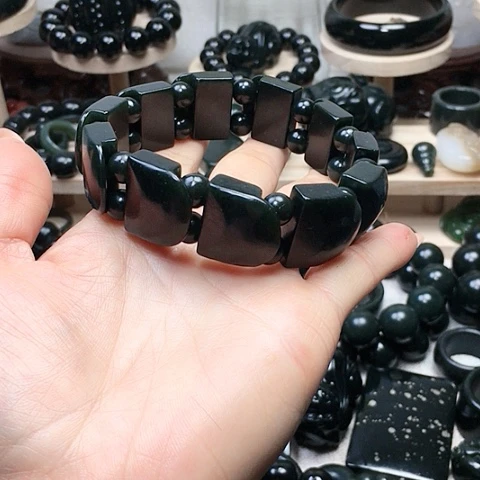 【闪购商品】未镶嵌手链和田玉