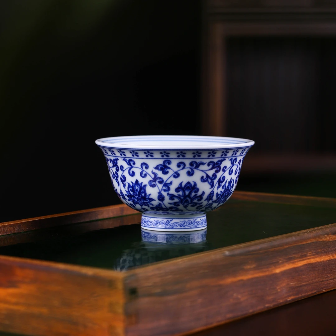 A6景德镇青花缠枝莲陶瓷压手杯茶艺器具茶杯家用