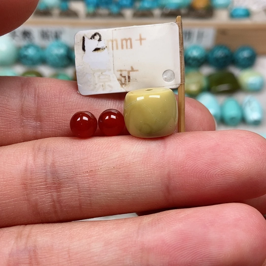 未镶嵌南红玛瑙珠宝半成品