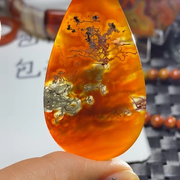 玛瑙/玉髓颈饰未镶嵌老*