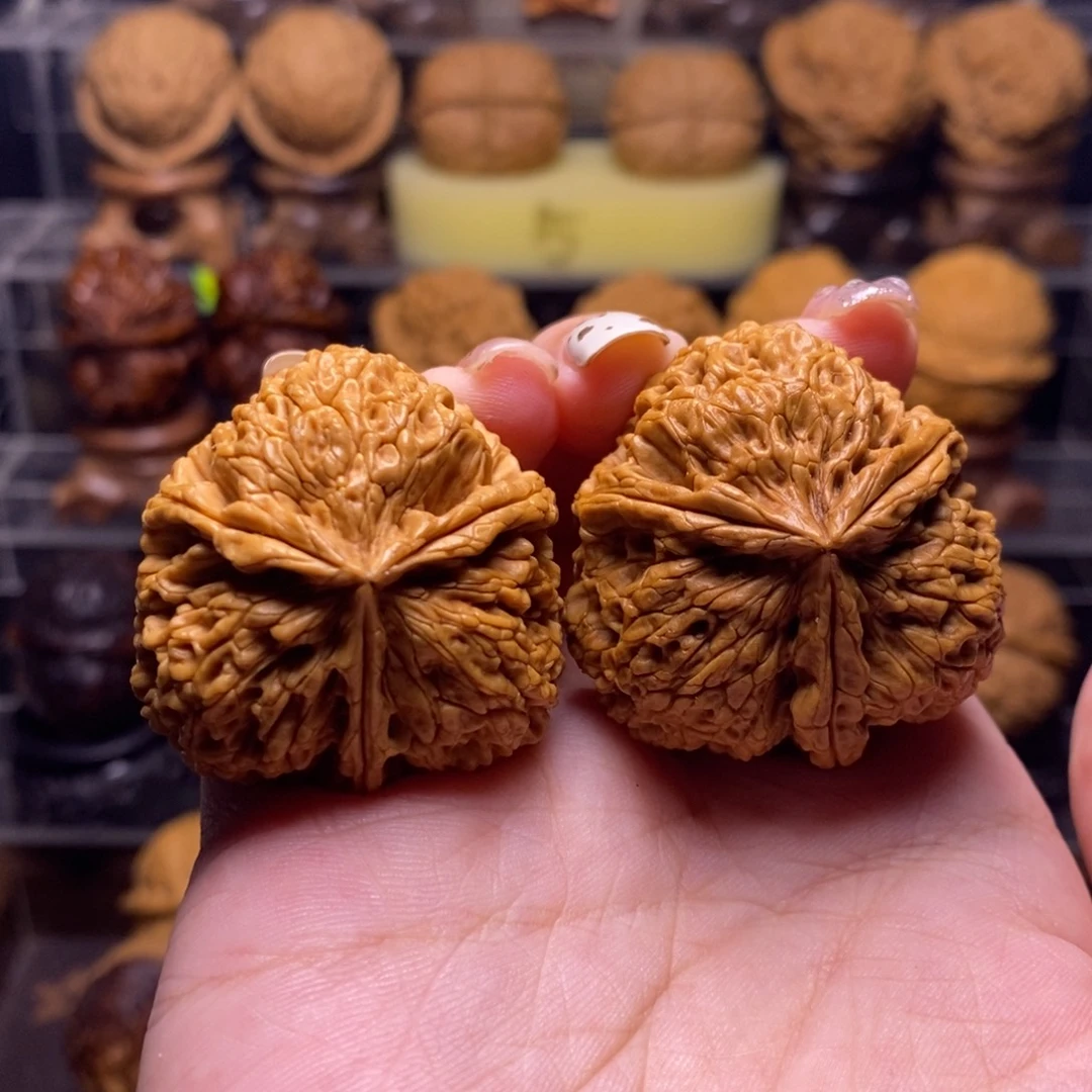 把件文玩核桃Z36水龙纹三棱37尺