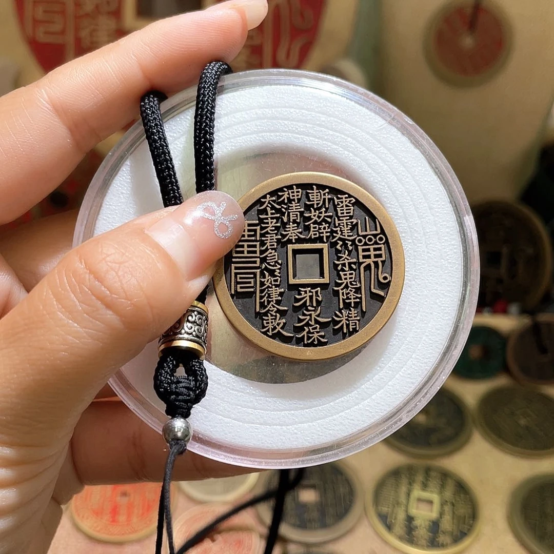 铜现代失腊工艺品