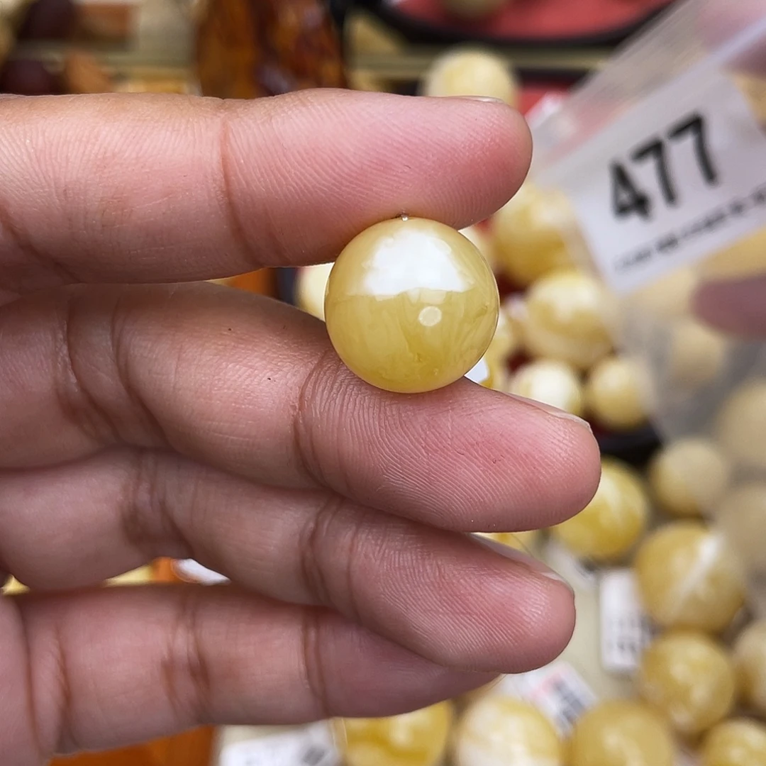 蜜蜡未镶嵌珠宝奇石15