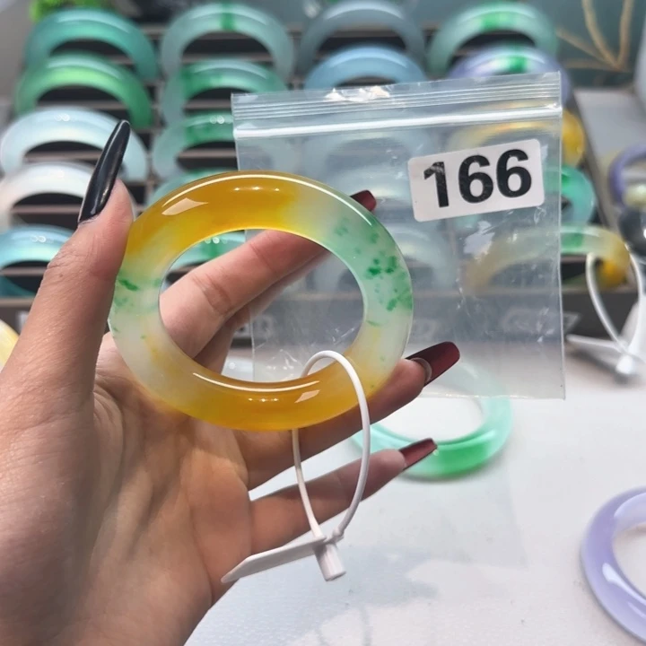 玉呃*呃时尚飘花手镯166