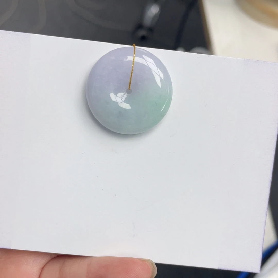 颈饰未镶嵌翡翠平安扣