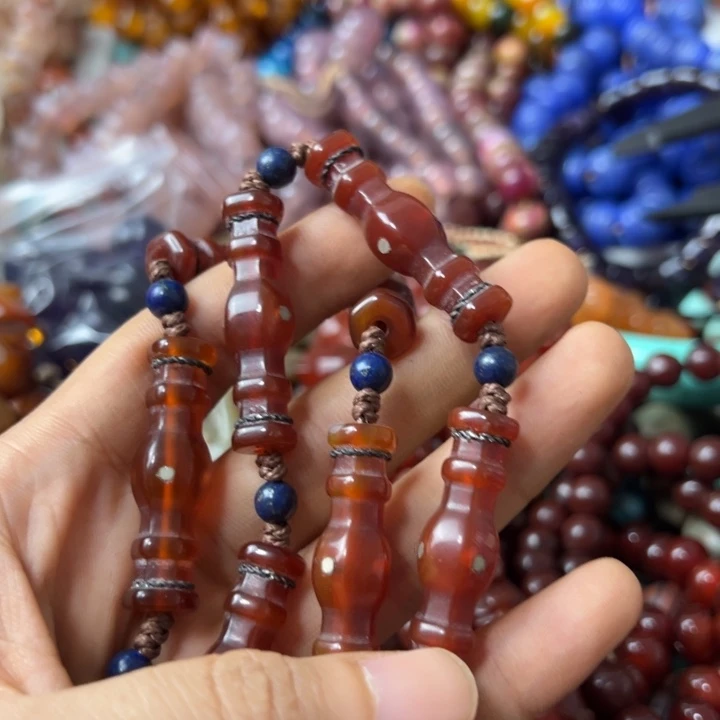 独***生玛瑙/玉髓颈饰未镶嵌