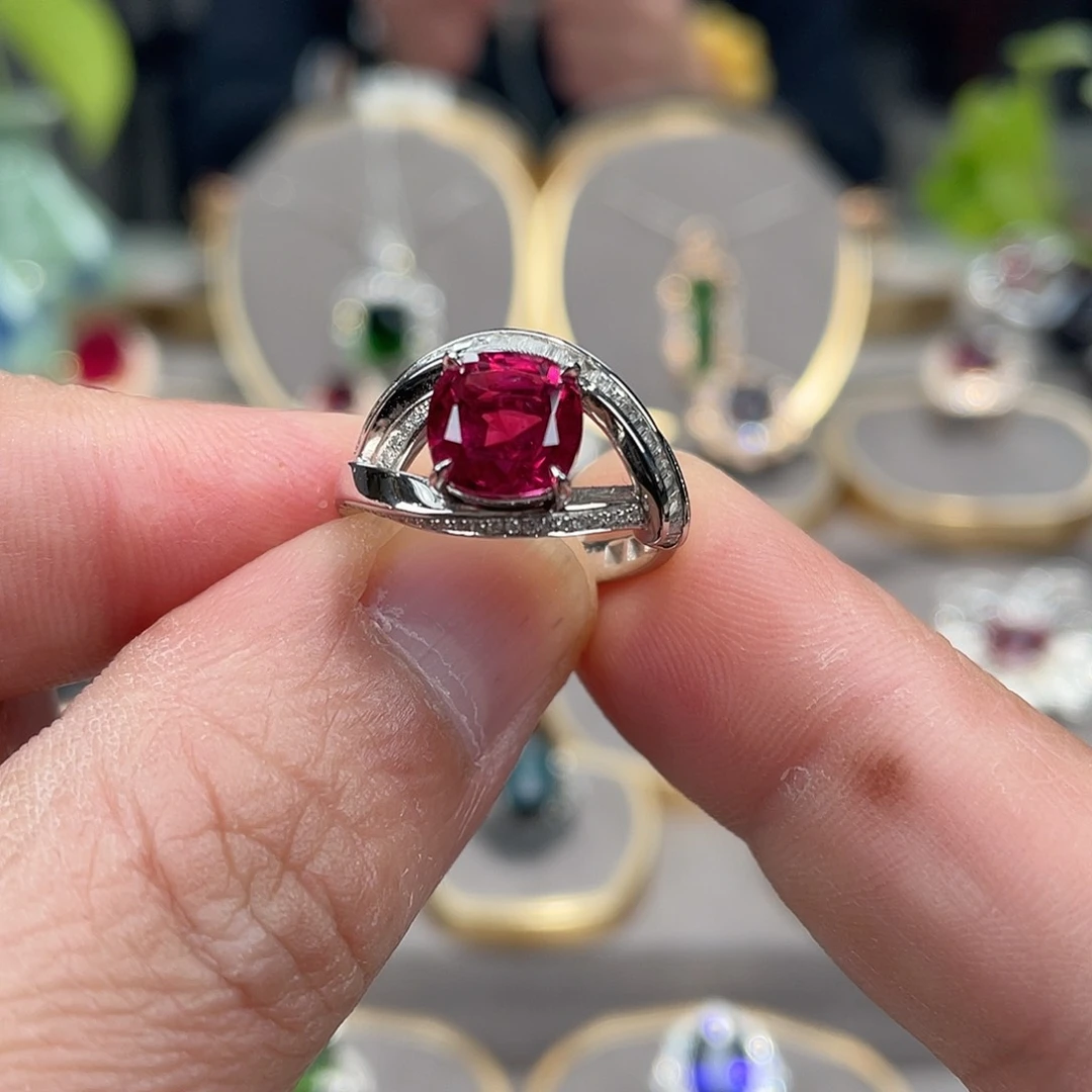 碧玺戒指18K金镶嵌2.9ct