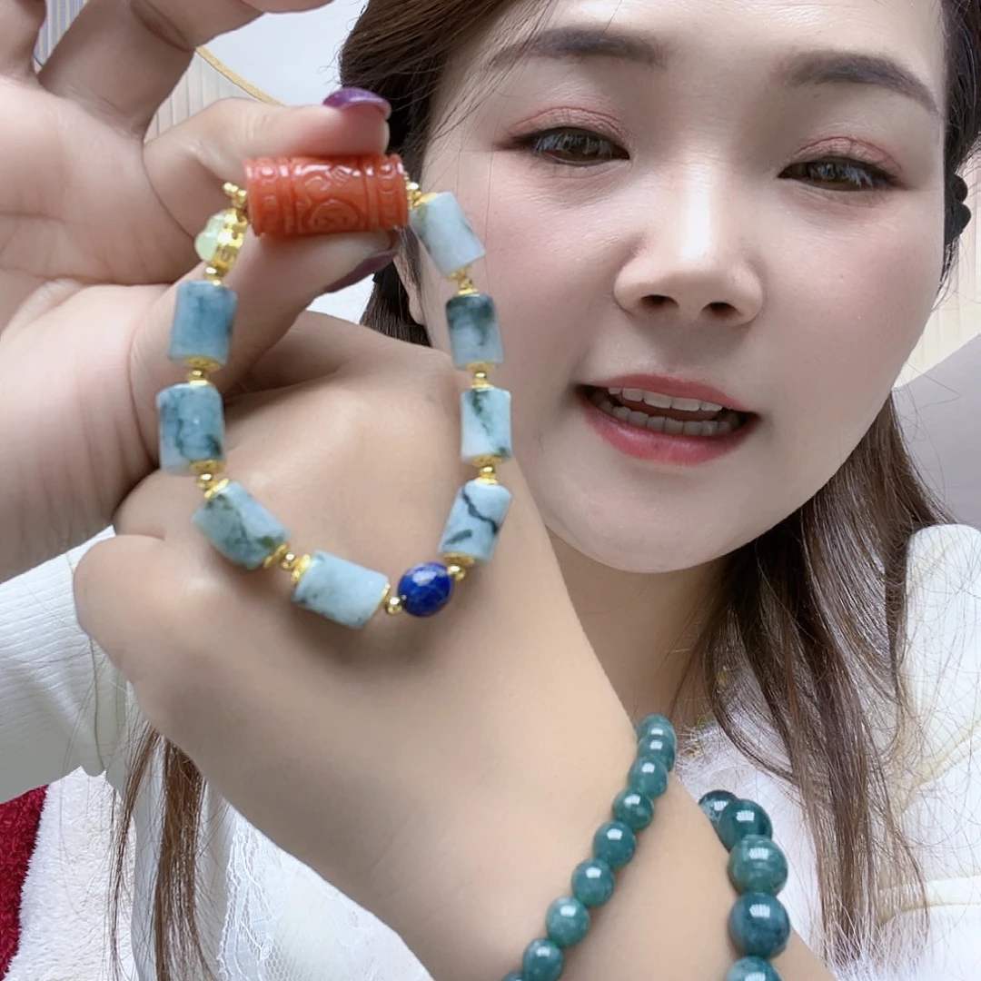 翡翠未镶嵌颈饰手链