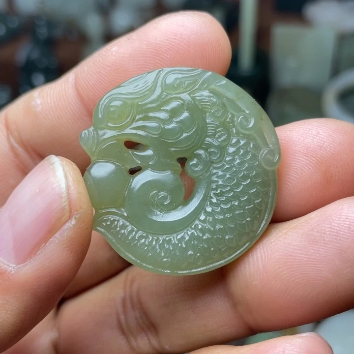 和田玉颈饰未镶嵌