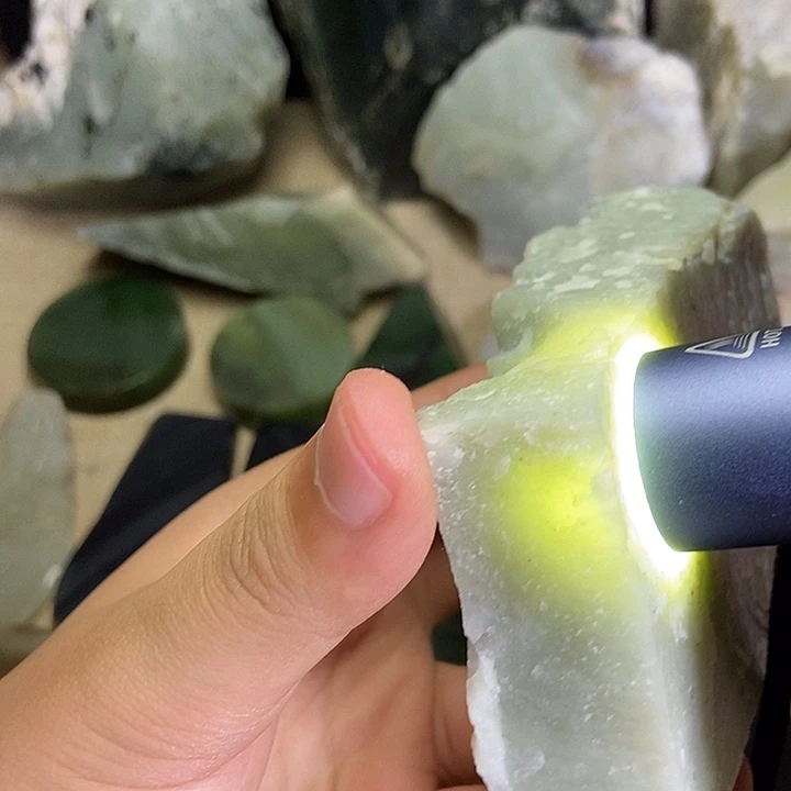 和田玉（糖玉）未镶嵌珠宝半成品