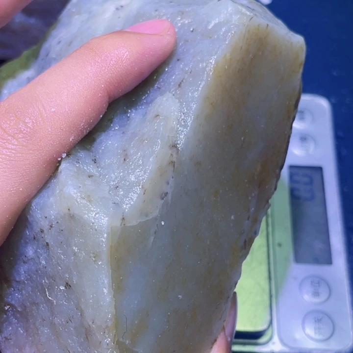 和田玉（糖玉）未镶嵌珠宝半成品