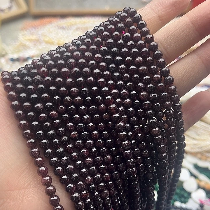 玛瑙/玉髓珠宝半成品未镶嵌一条5mm左右石榴石几颗有瑕