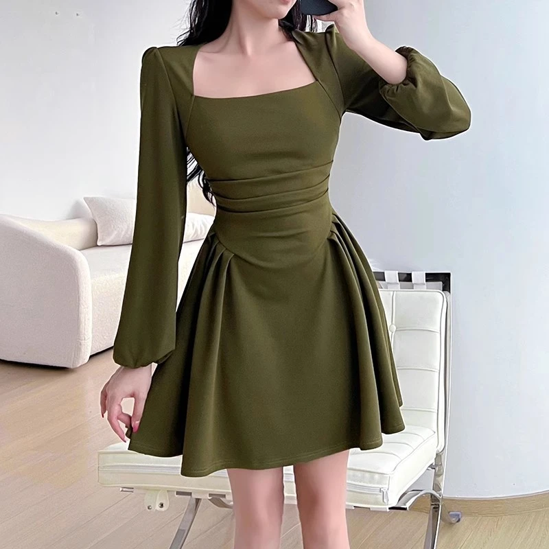 微胖mm法式方领长袖连衣裙春秋大码女装复古收腰显瘦茶歇a字短裙