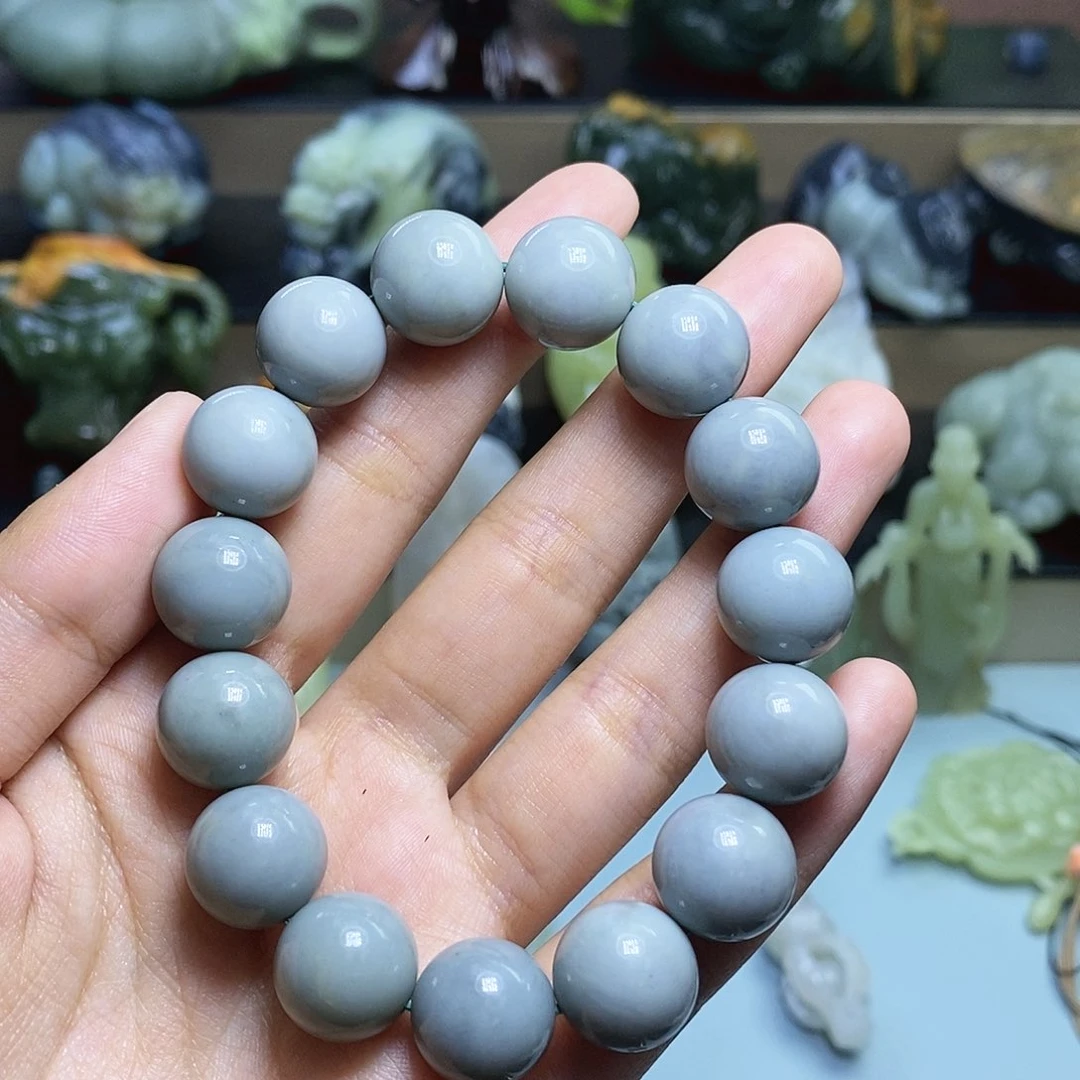 【闪购商品】颈饰未镶嵌和田玉一***?