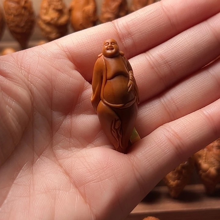 陈***汐橄榄核吊坠橄榄核