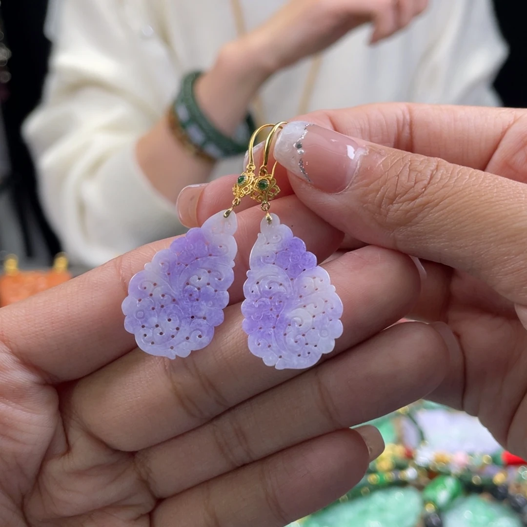 翡翠耳饰未镶嵌正*代编织