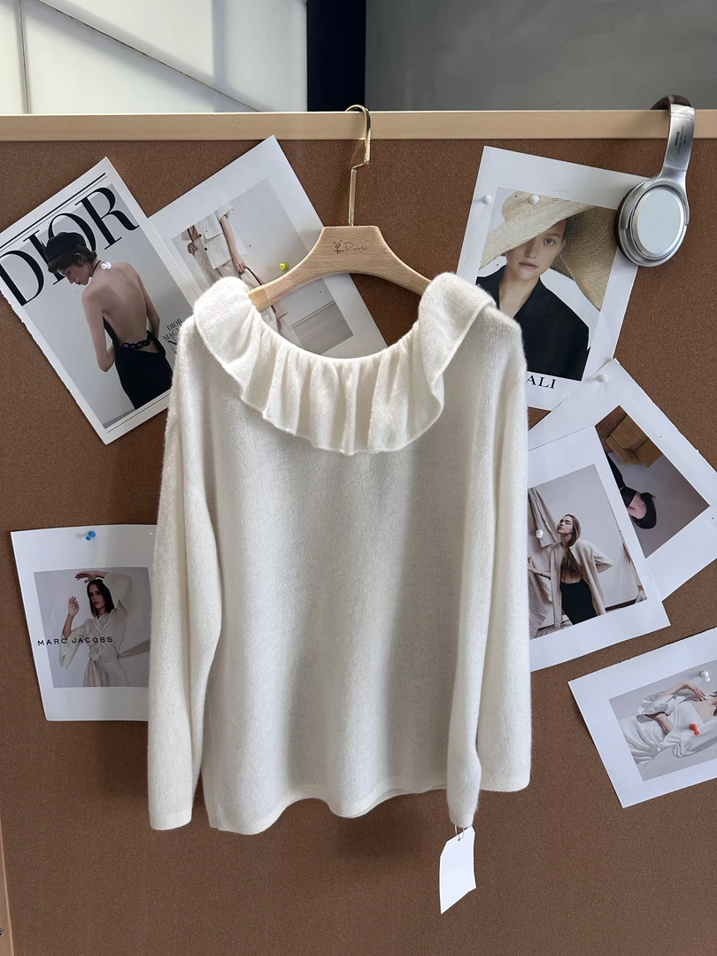 花边领一字肩毛衣