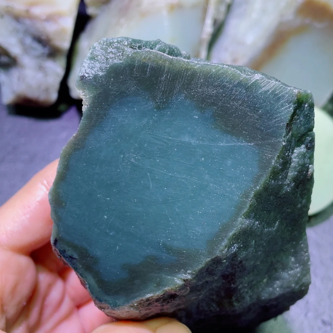 和田玉未镶嵌珠宝半成品