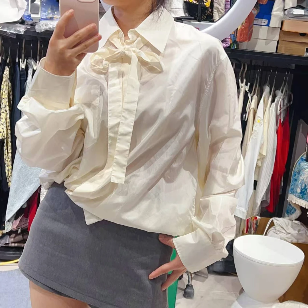 99新 Valentino/华伦天奴 蔚蓝/白色 衬衫 42码  丝带