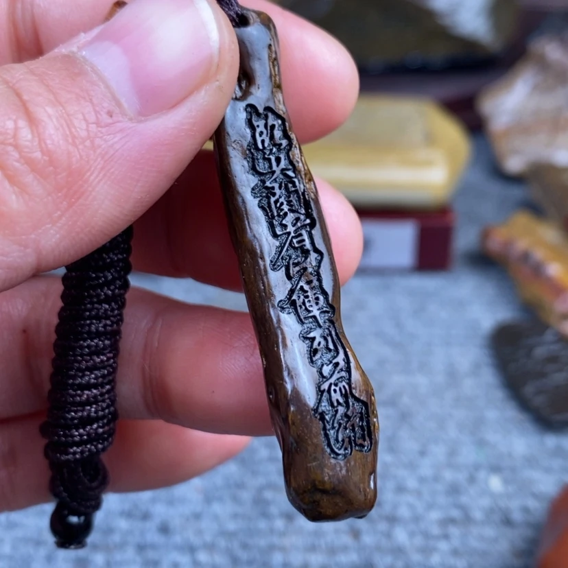 【闪购商品】原石雕刻手把件