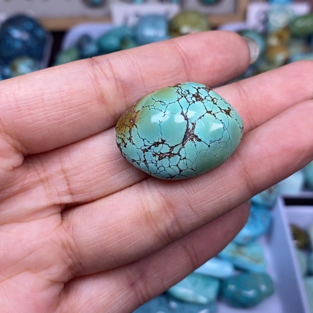 绿松石未镶嵌挂件