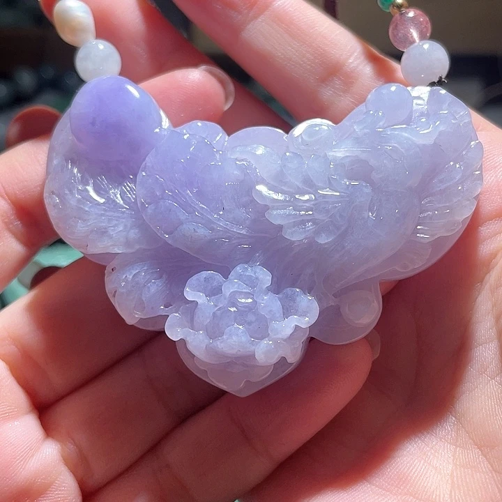 翡翠未镶嵌颈饰天