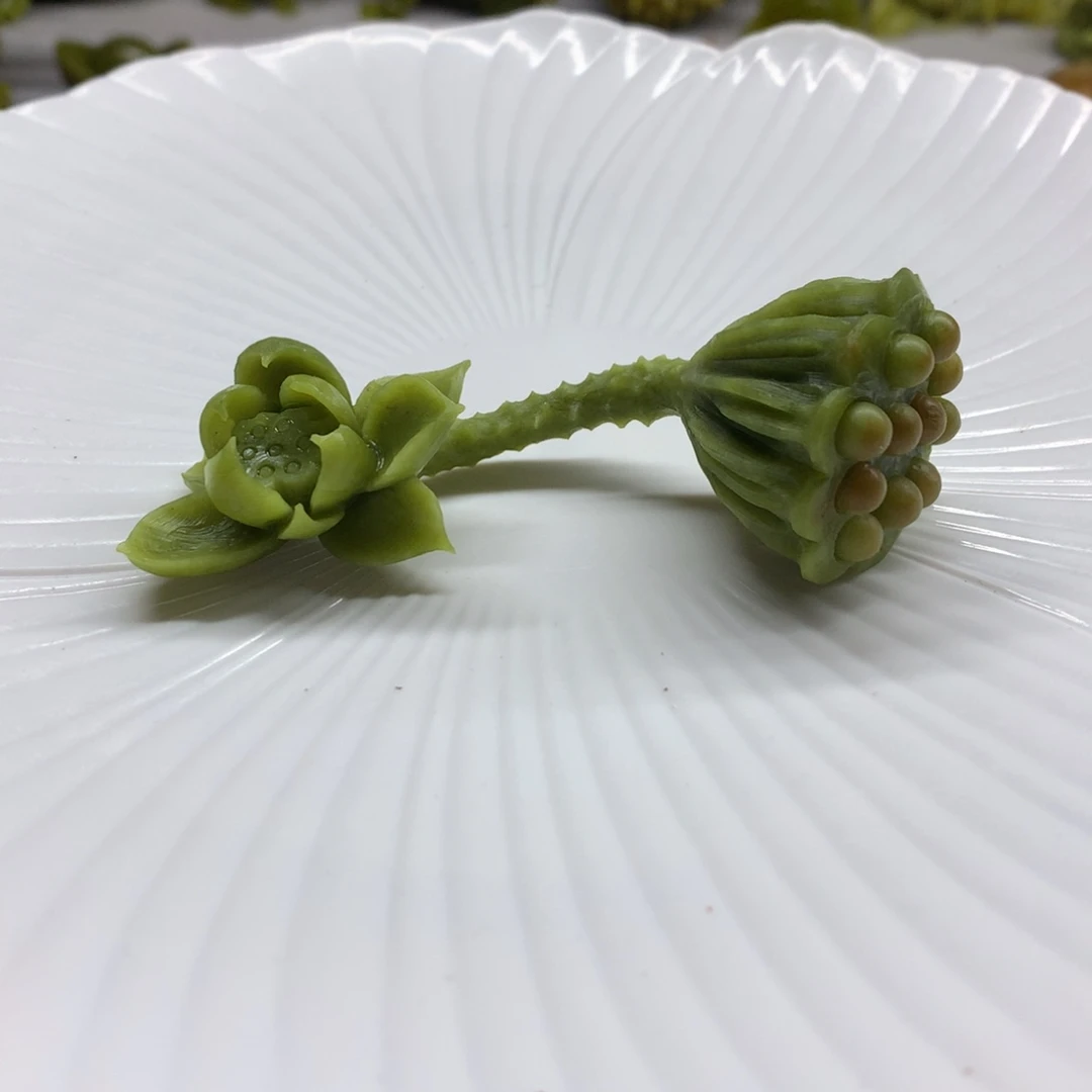 未镶嵌蛇纹石玉摆件