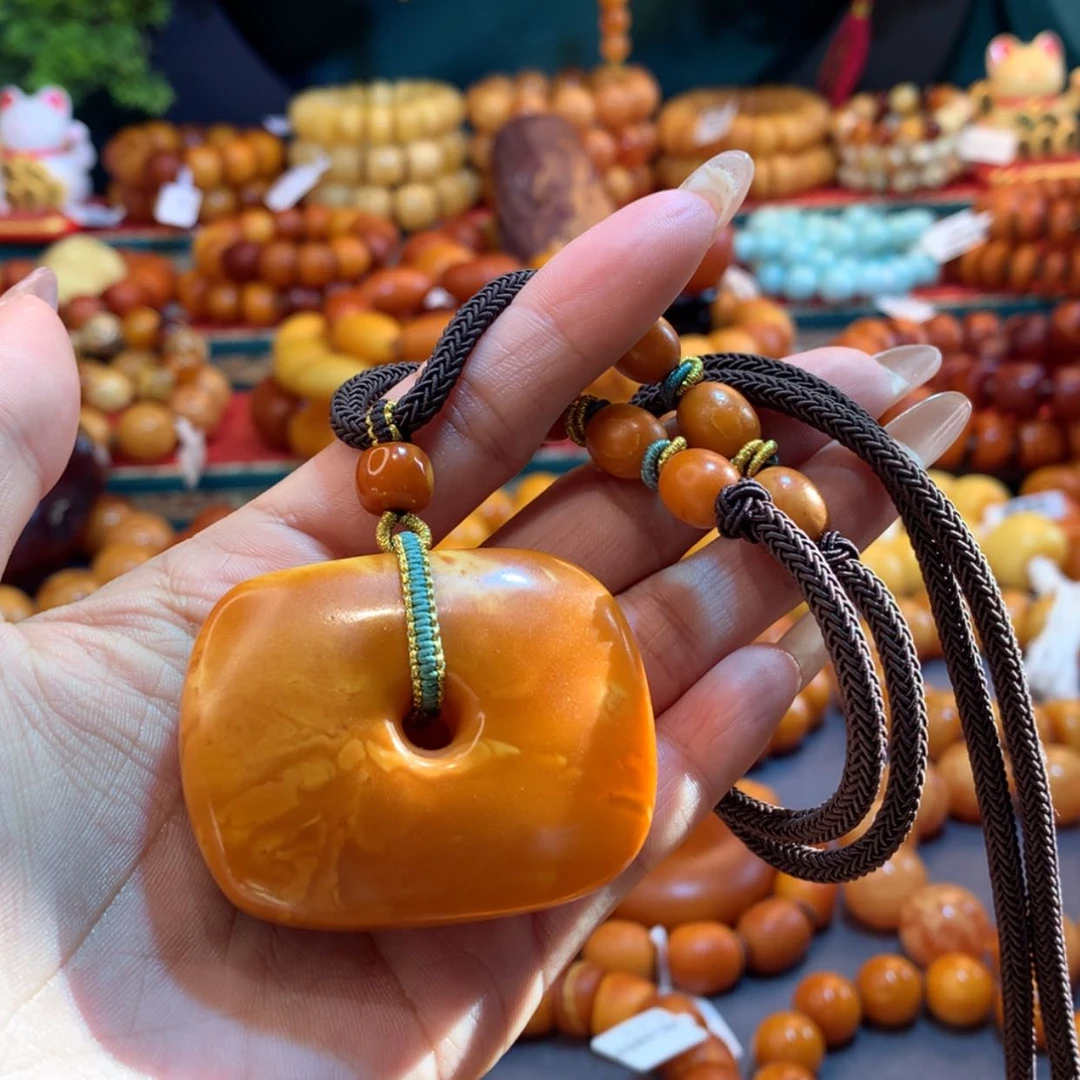 【闪购商品】琥珀吊坠(赠链)未镶嵌