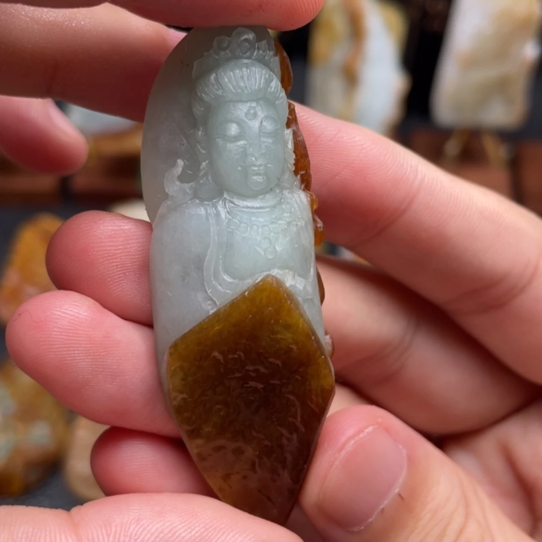 定制翡翠未镶嵌观音