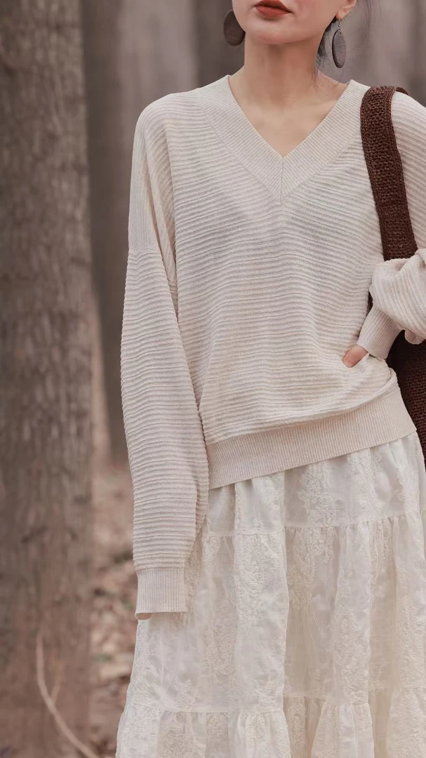 【那尚新品】V领气质亚麻极简针织上衣