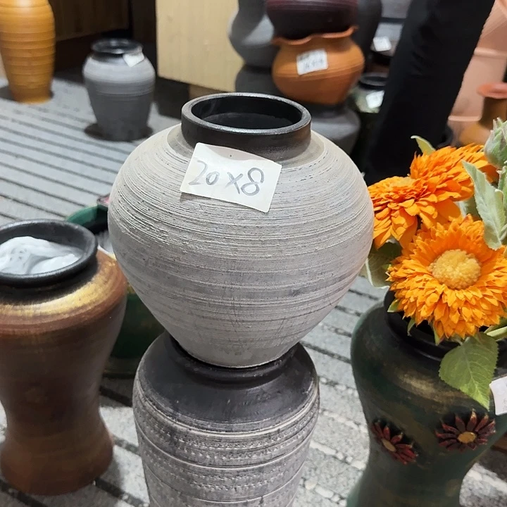 灰色坛子高度20口径8