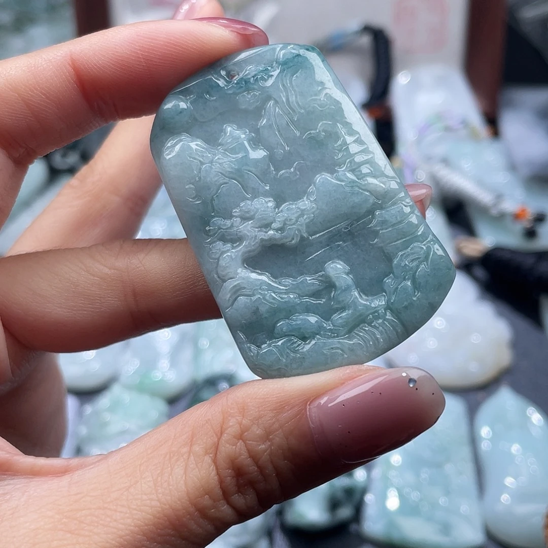 翡翠未镶嵌颈饰翡翠