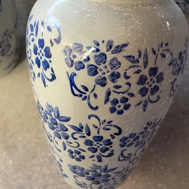 青花圆叶高27口径10